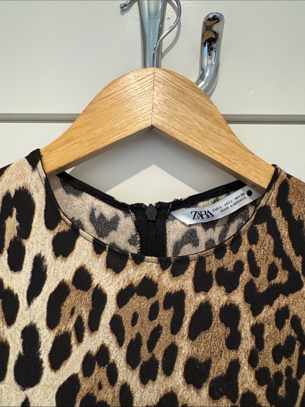Zara Leopard Print Midi Dress in Brown and Black - Picture 4 of 7